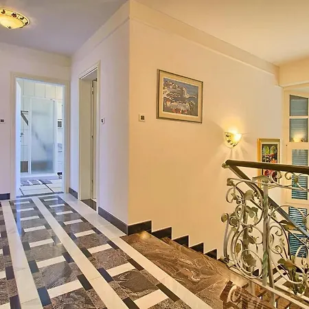 Apartman Modern And Spacious For A Pleasant Stay Dd Bibinje