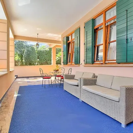 Apartman Modern And Spacious For A Pleasant Stay Dd